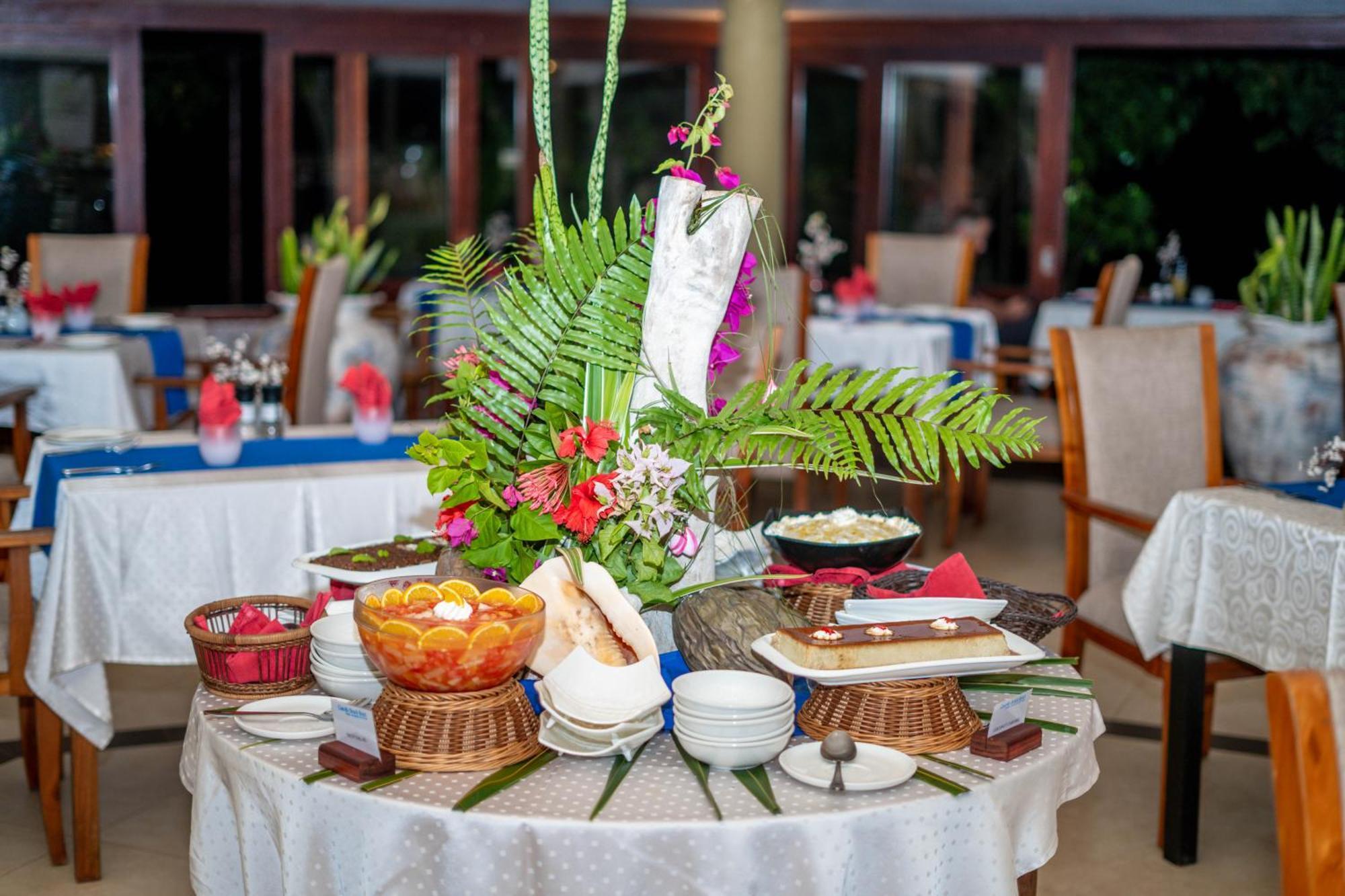 Castello Beach Hotel Grand Anse  Exterior photo